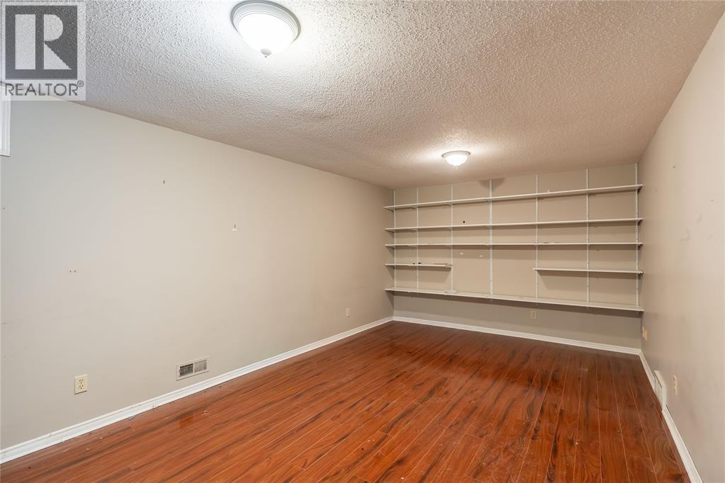 27 YORK CRESCENT Unit# 74, Sarnia, Ontario