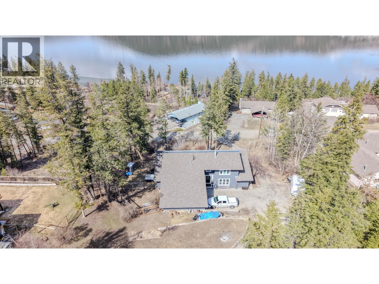 2124 SOUTH LAKESIDE DRIVE - Image 3