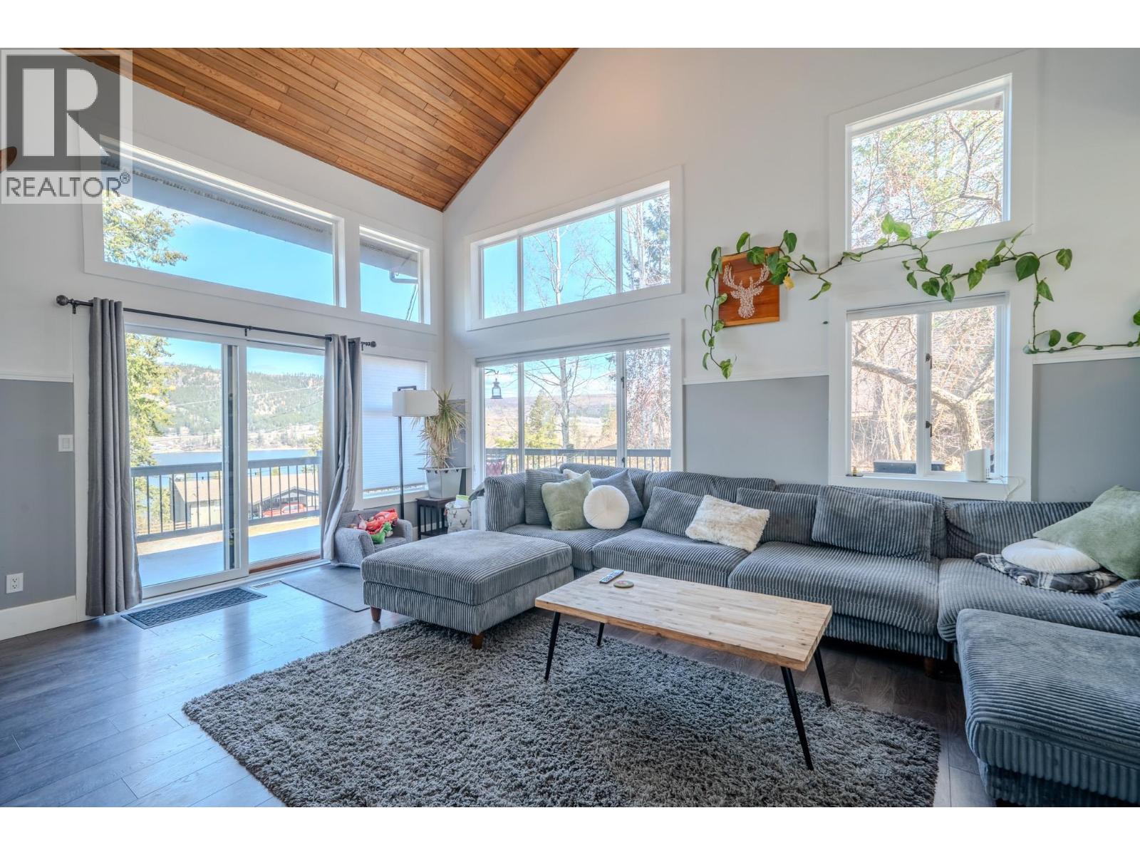 2124 SOUTH LAKESIDE DRIVE - 12