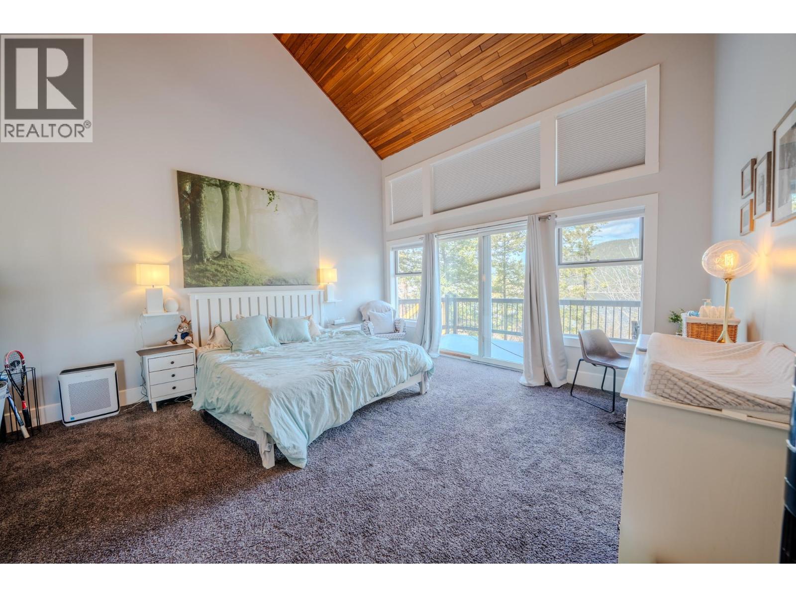 2124 SOUTH LAKESIDE DRIVE - 21