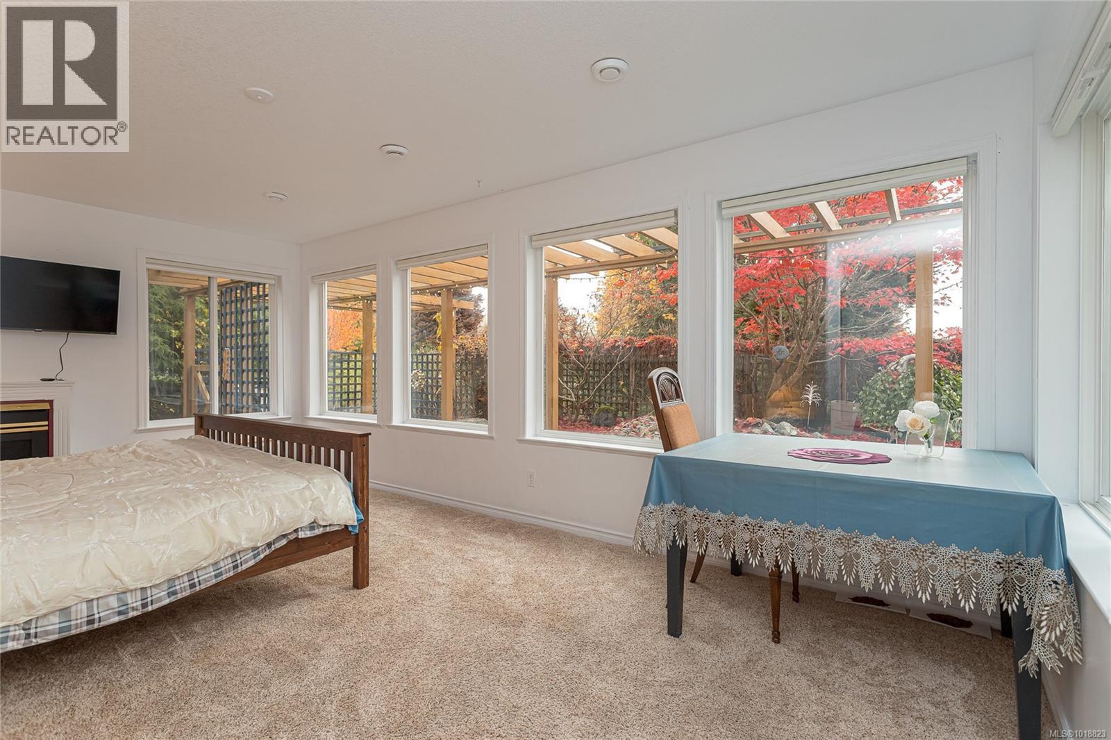 2375 GLENELLEN PL - 36