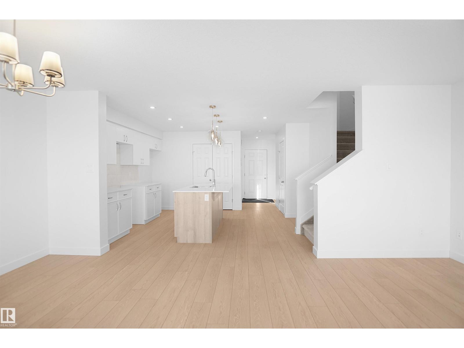 1537 208 ST NW, Edmonton