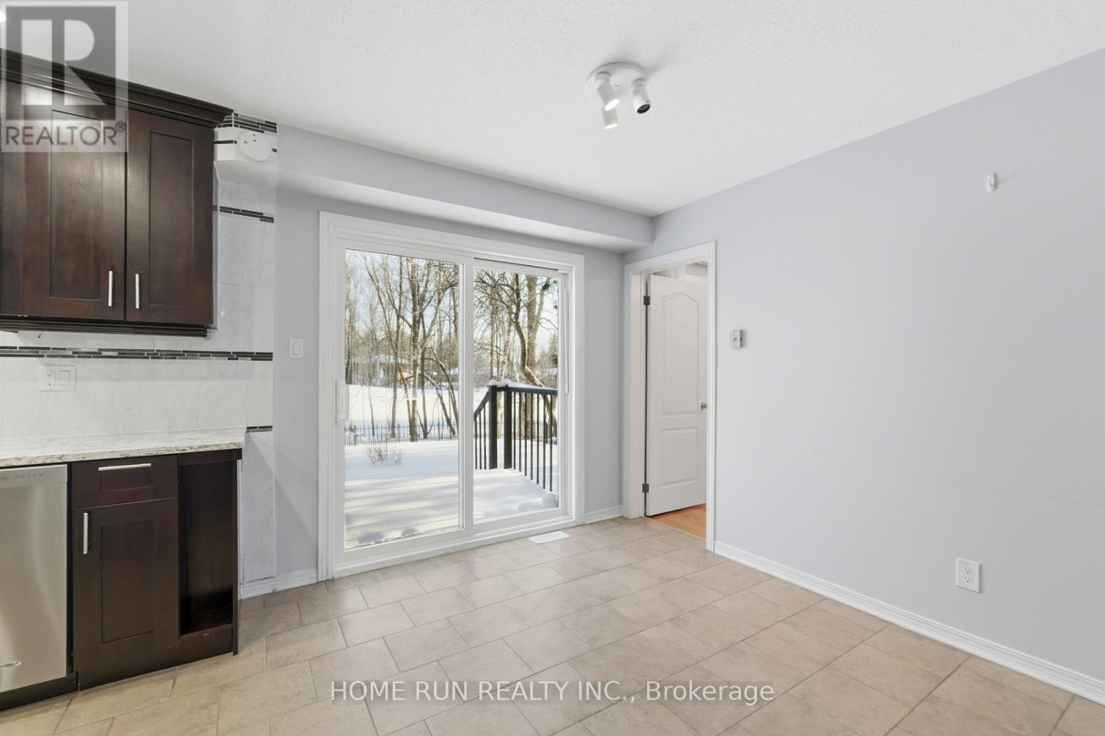 35 WESLOCK WAY — photo 23