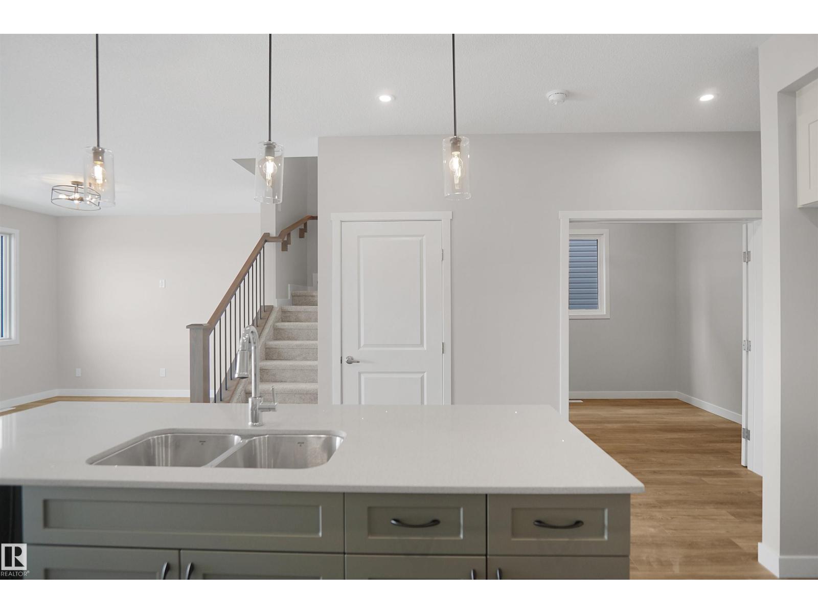 7235 182 AV NW, Edmonton