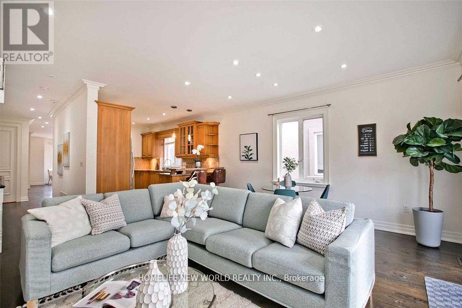 7 ROSLIN AVENUE - 9