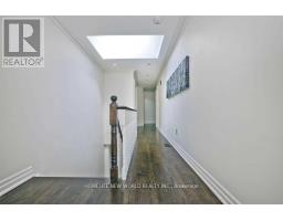 7 Roslin Avenue, Toronto, ON M4N1Y8 Photo 14