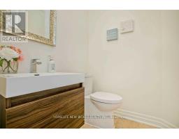 7 Roslin Avenue, Toronto, ON M4N1Y8 Photo 16