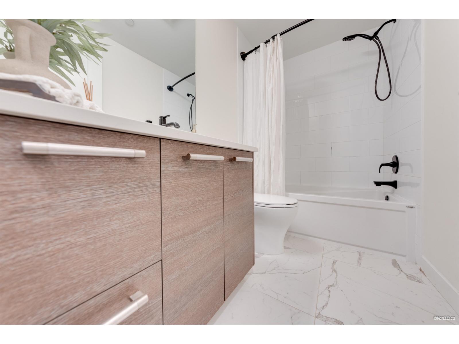 102 33540 MAYFAIR AVENUE