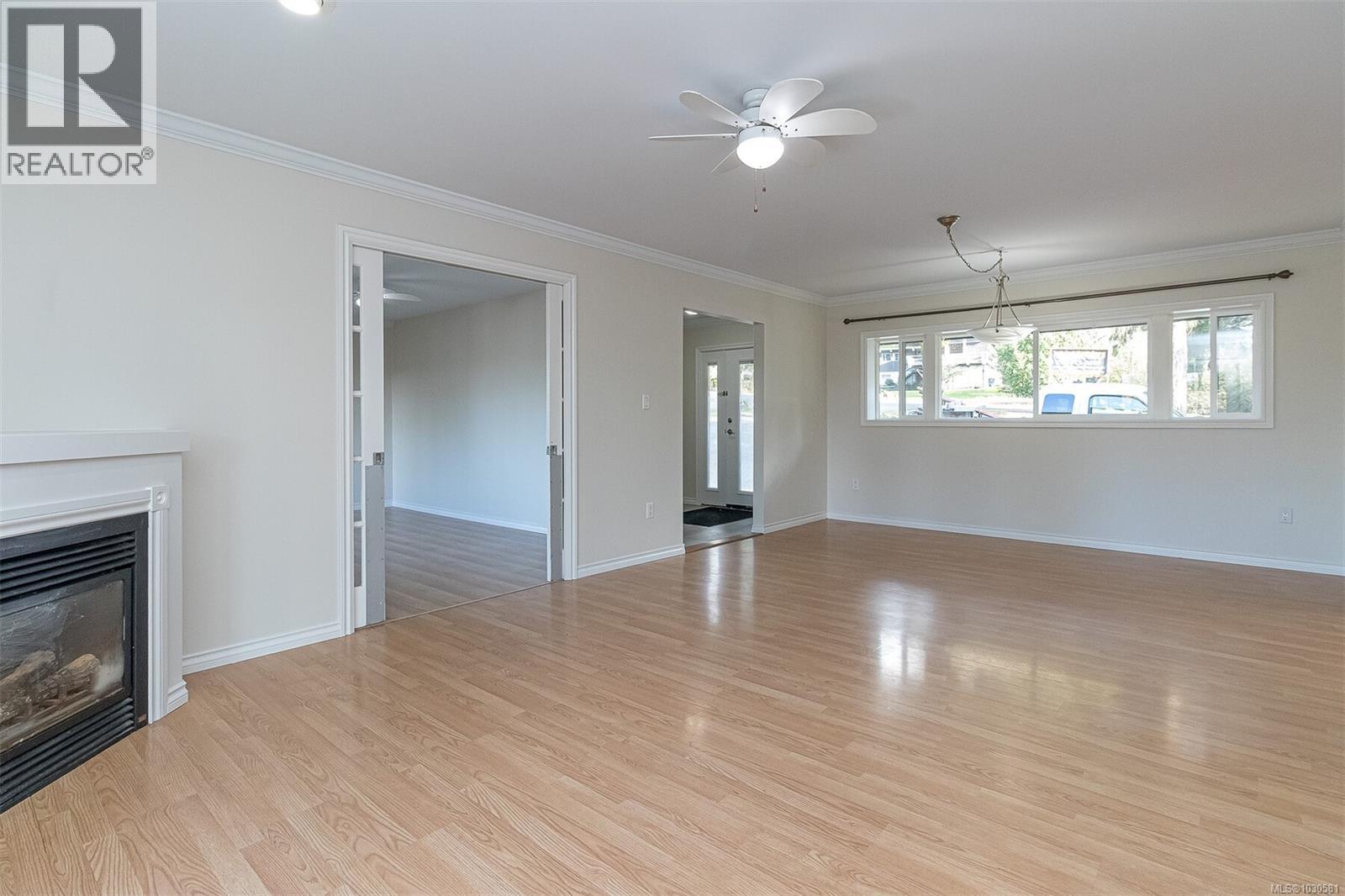 4040 HOLLAND AVE - 21