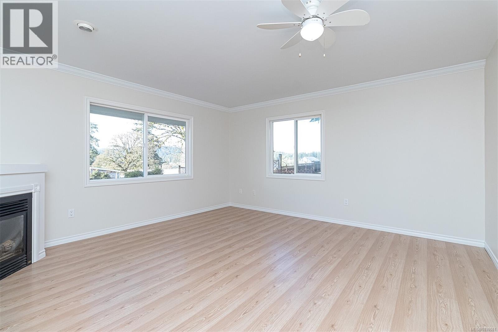4040 Holland Ave - 35