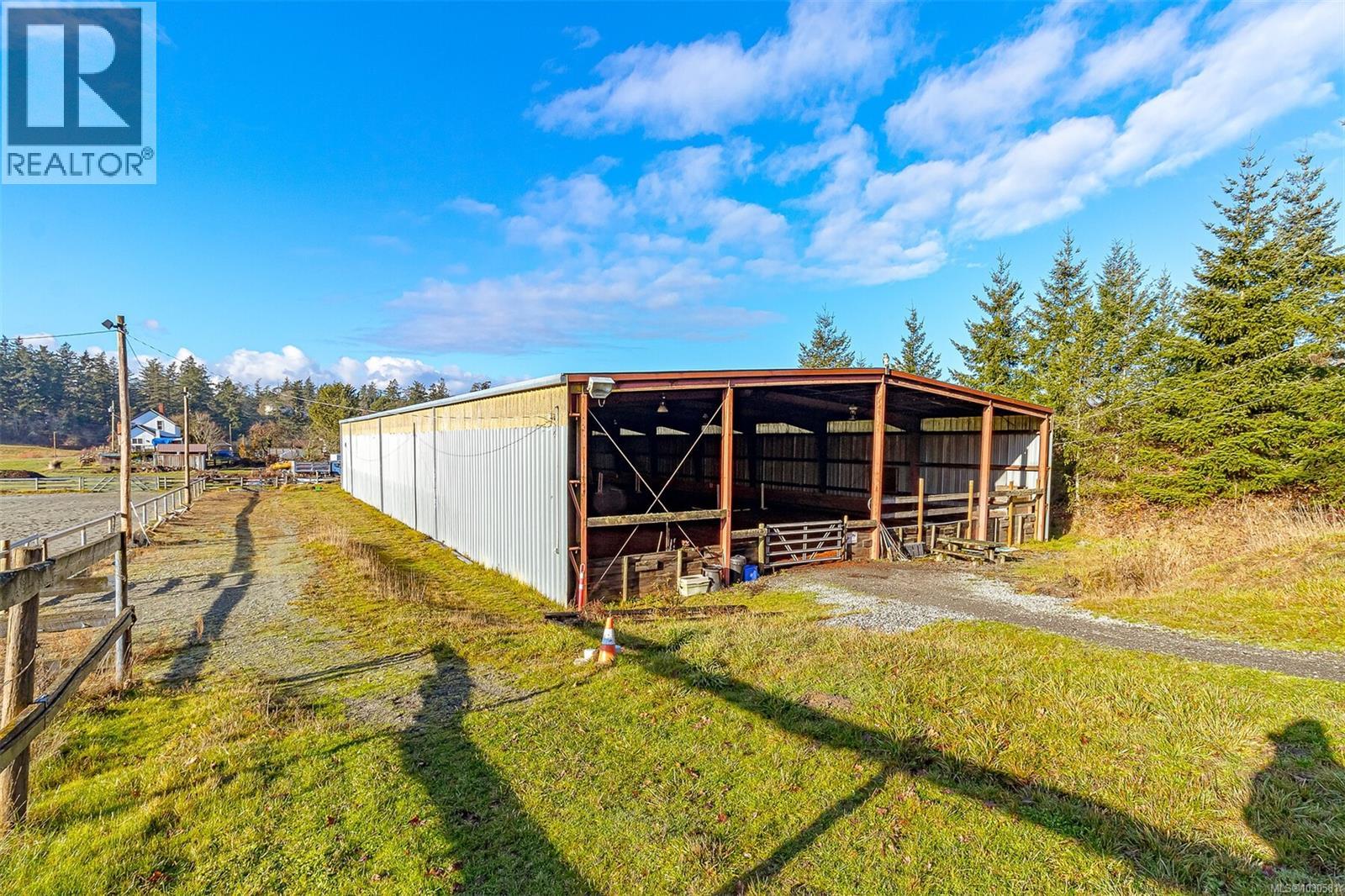 4040 HOLLAND AVE - 84