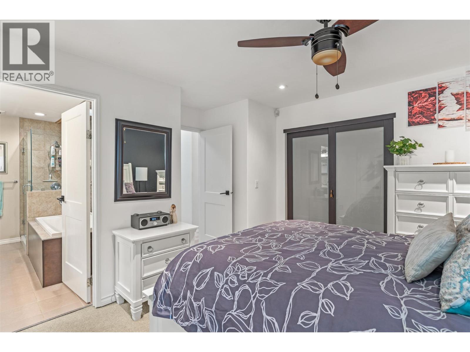 5615 East Vernon Road, Vernon