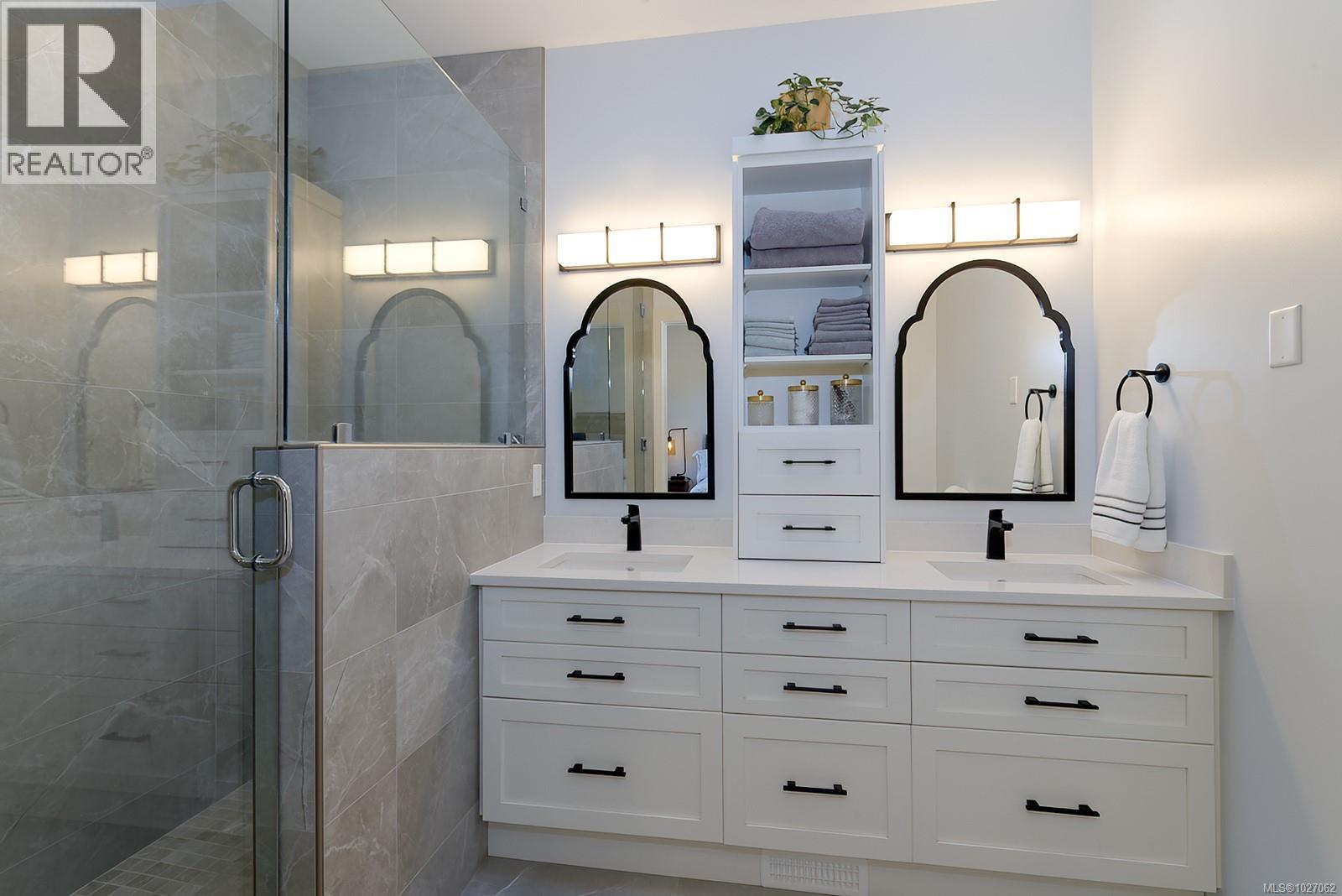 167 Bayridge Pl, Bowser