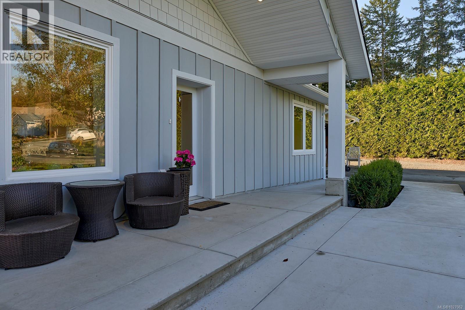 167 Bayridge Pl, Bowser