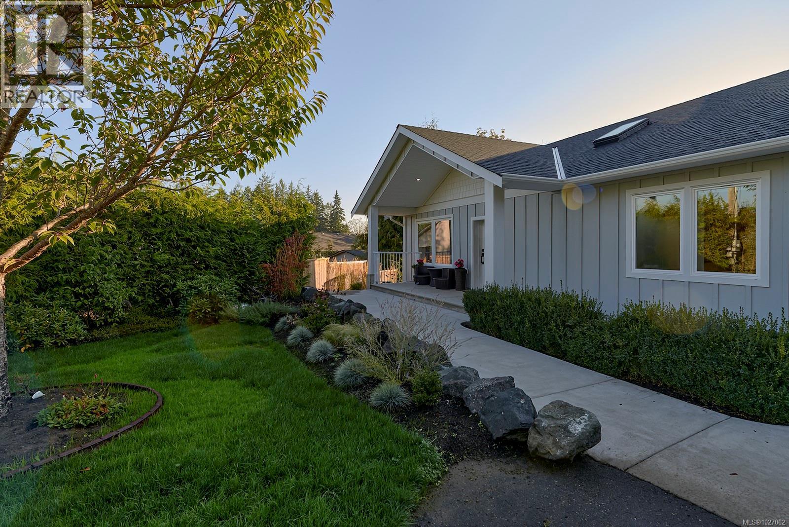 167 Bayridge Pl, Bowser