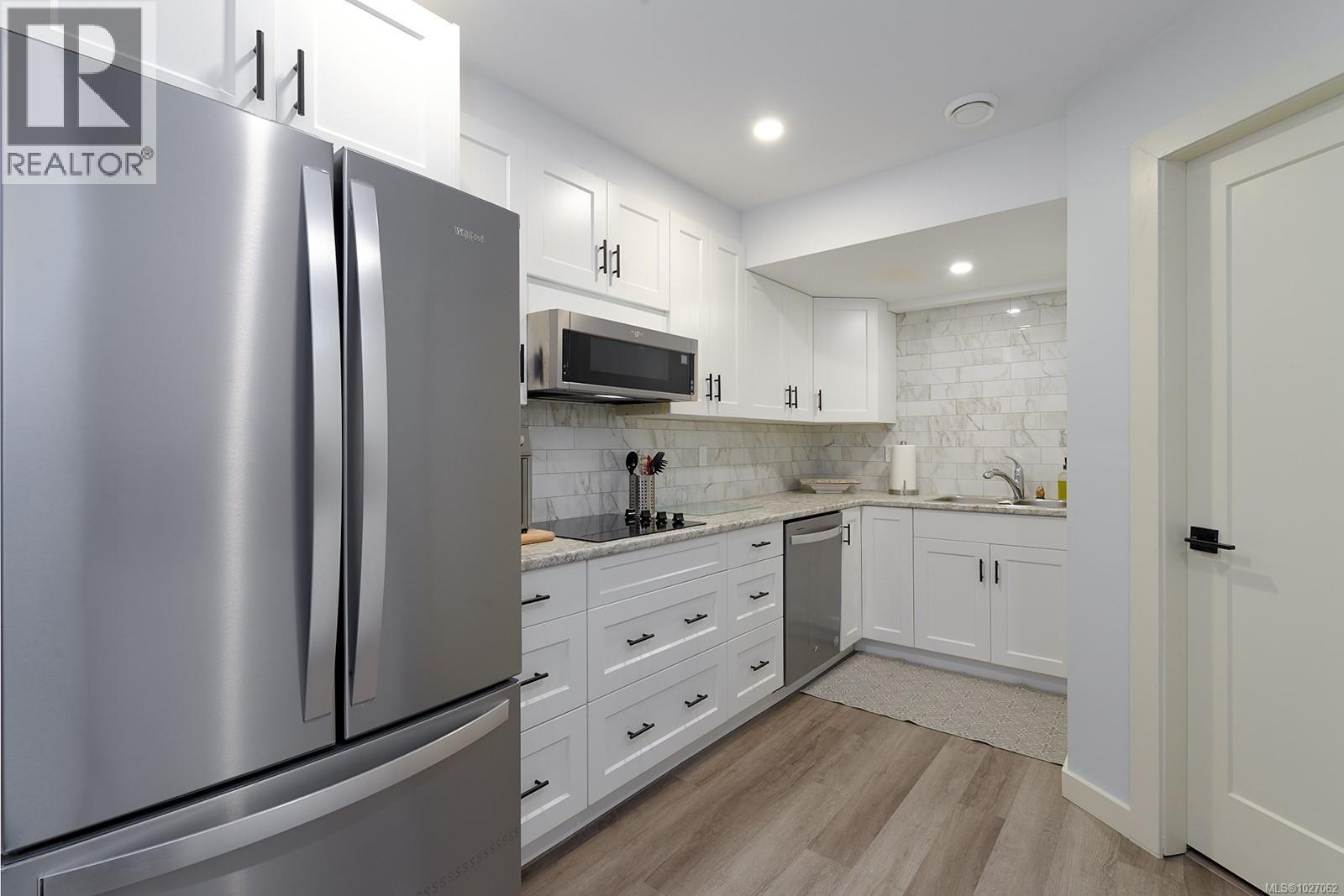 167 Bayridge Pl, Bowser