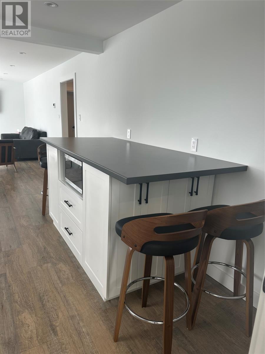 12 Churchill Avenue - 5