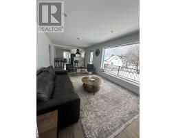 12 Churchill Avenue thumbnail 11