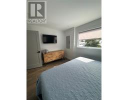 12 Churchill Avenue thumbnail 15