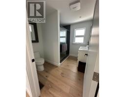 12 Churchill Avenue thumbnail 16