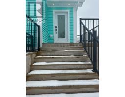 12 Churchill Avenue thumbnail 2