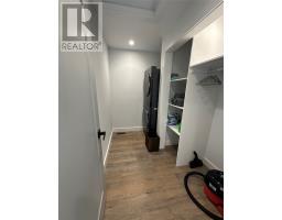 12 Churchill Avenue thumbnail 20