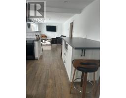 12 Churchill Avenue thumbnail 4