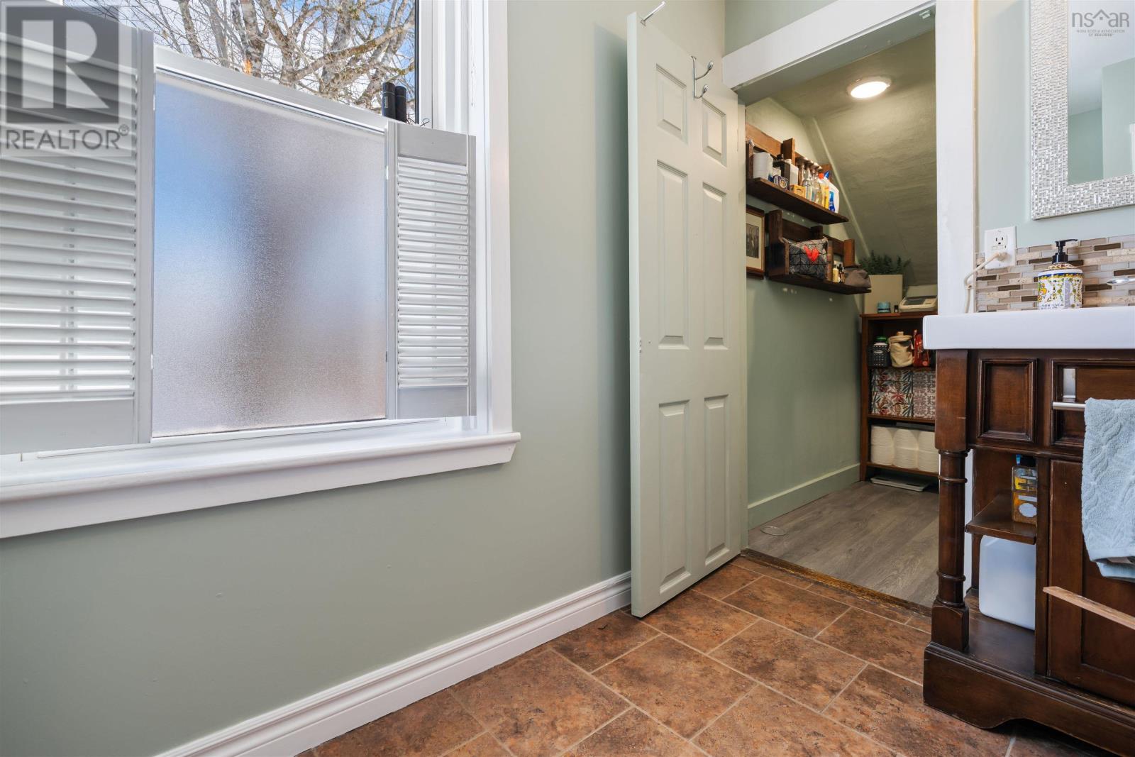 Property 21 of 36 of 13054 Highway 224