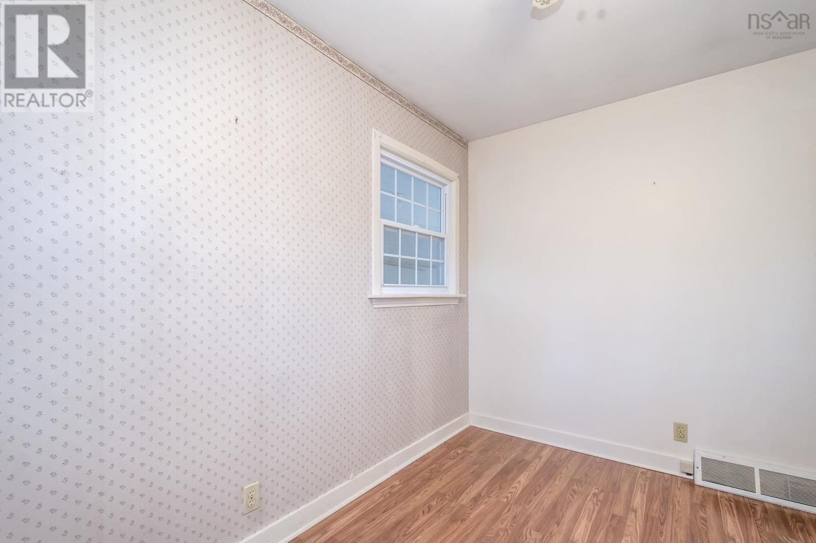 Property 22 of 40 of 30 Victoria Street