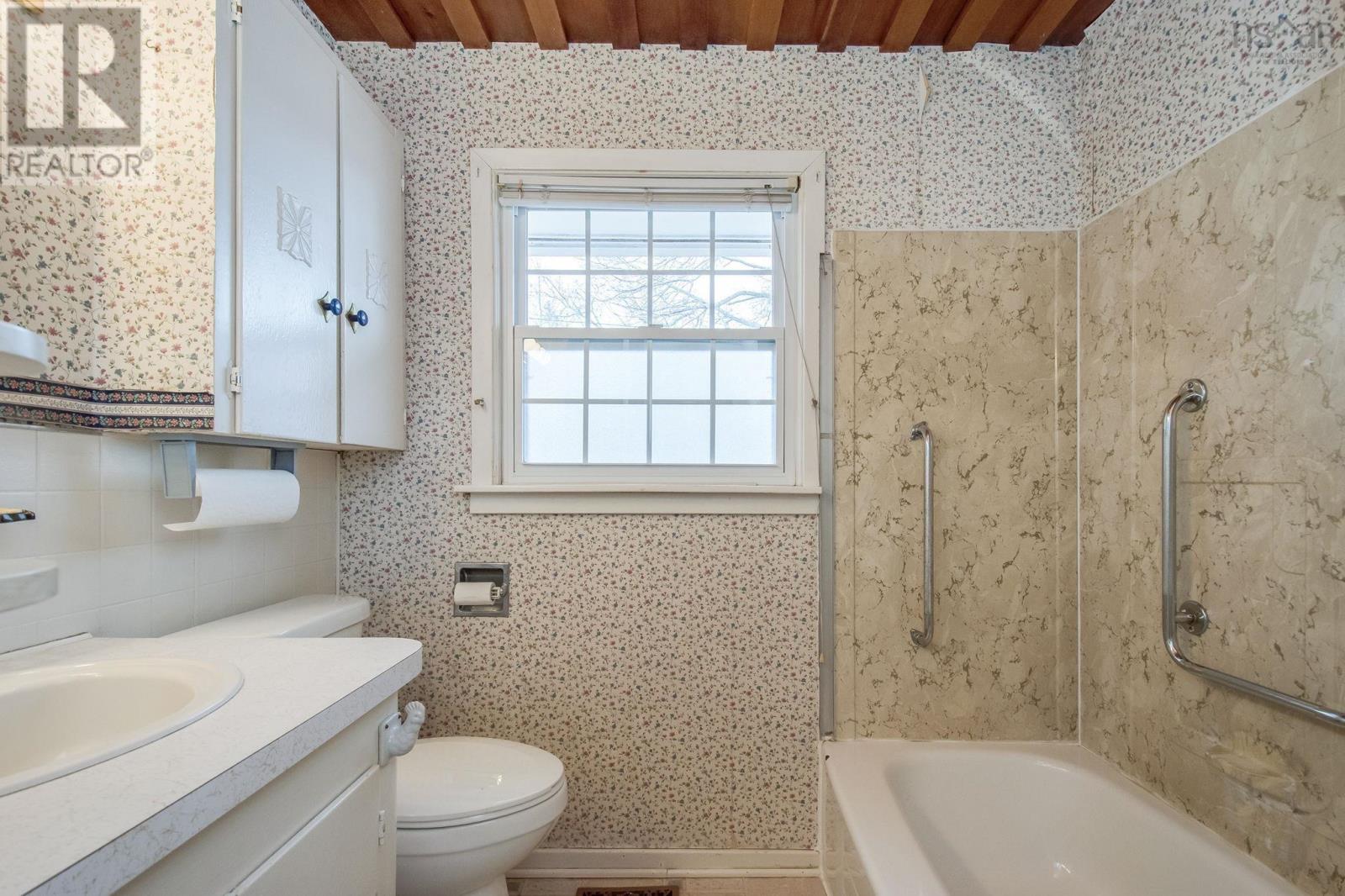 Property 23 of 40 of 30 Victoria Street