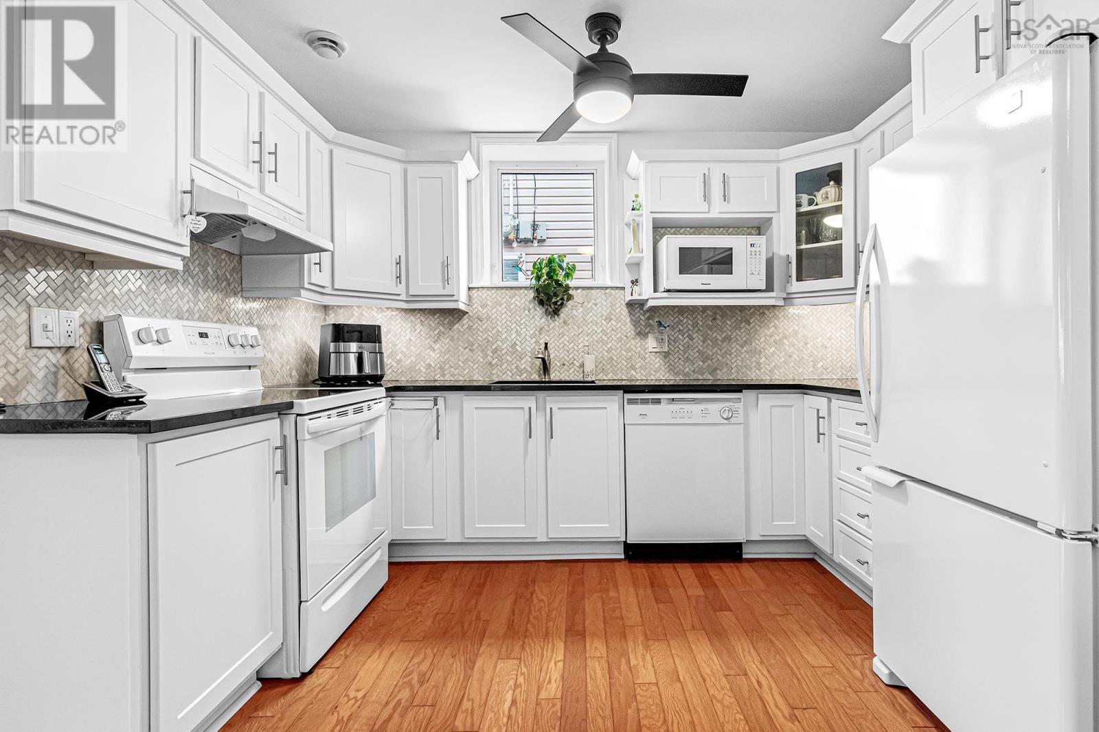 Property 4 of 35 of 60 Amin Street