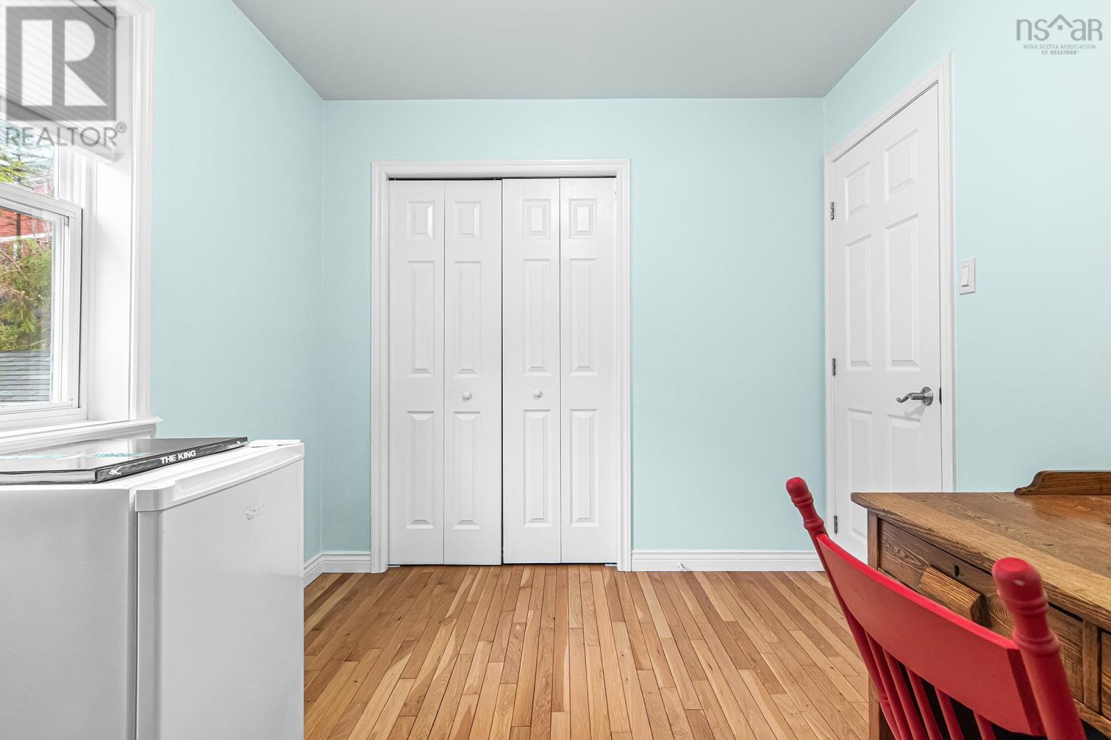 Property 31 of 35 of 60 Amin Street