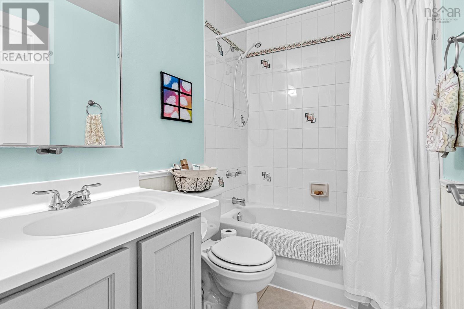 Property 21 of 35 of 60 Amin Street