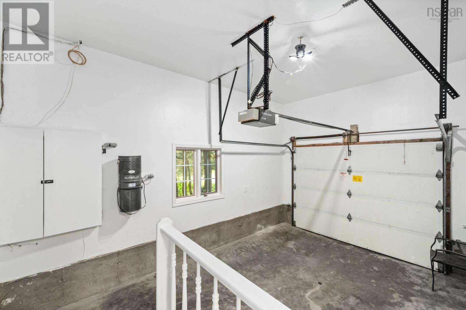 Property 45 of 51 of 916 Young Avenue