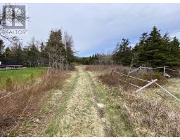 173A Highway East thumbnail 4