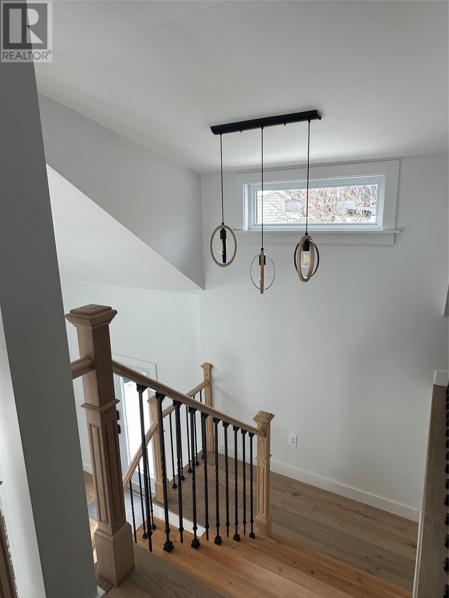 14 Churchill Avenue - 17