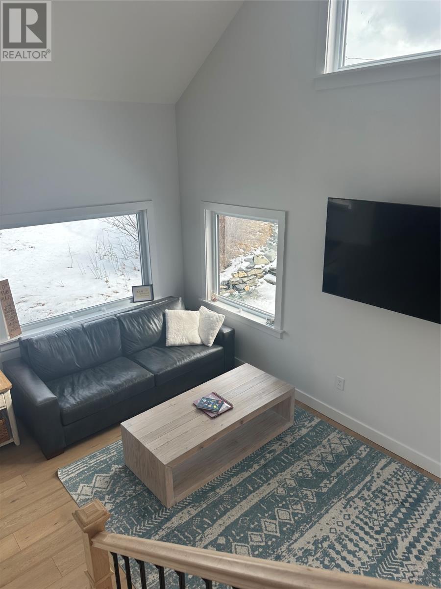 14 Churchill Avenue - 23