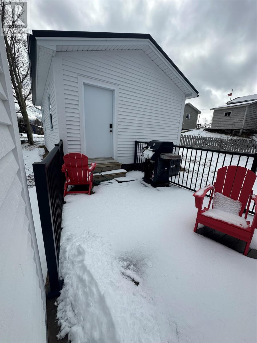 14 Churchill Avenue - 26