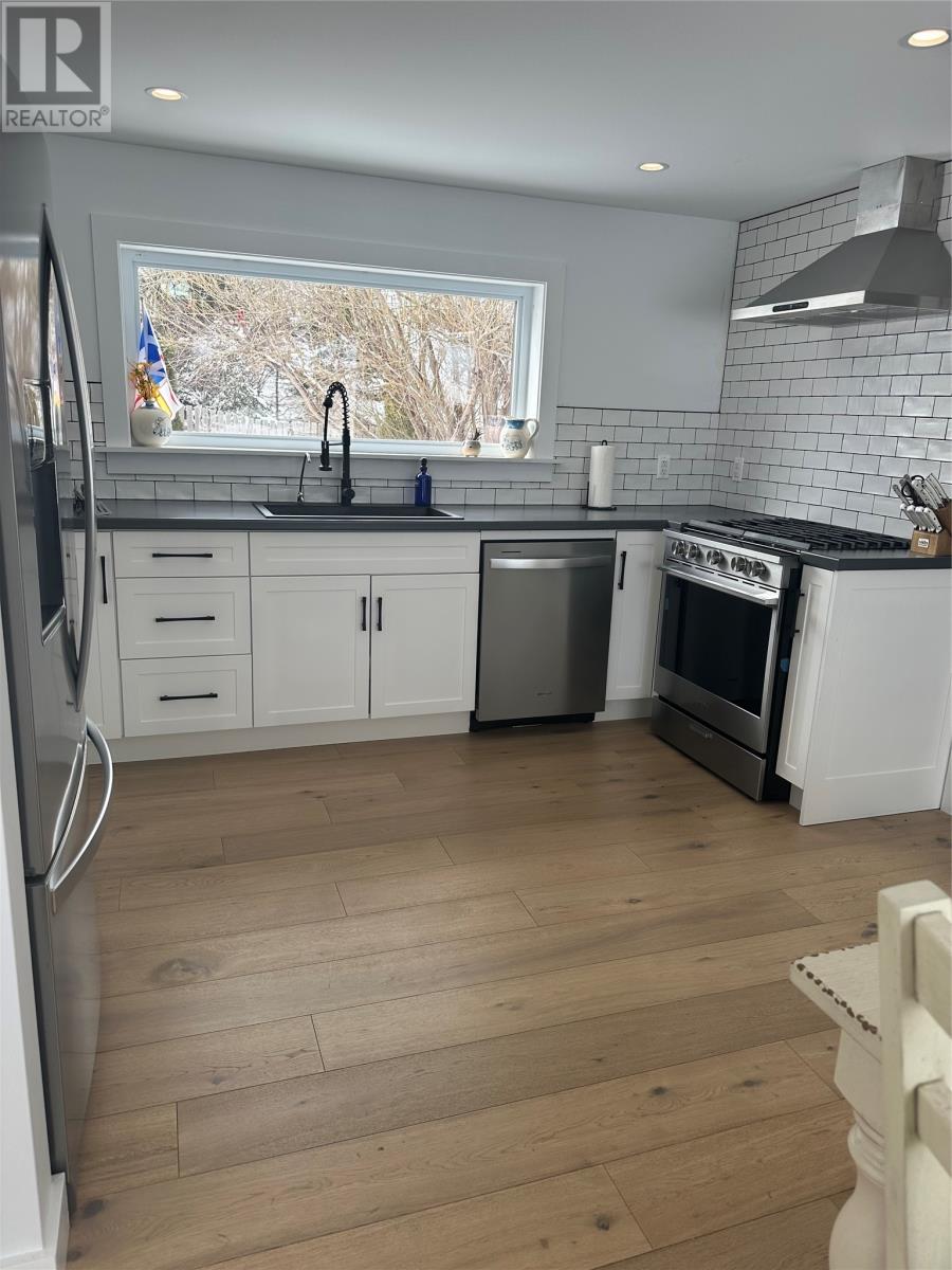 14 Churchill Avenue - 8