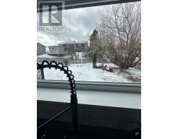 14 Churchill Avenue thumbnail 11