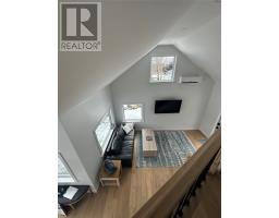 14 Churchill Avenue thumbnail 16