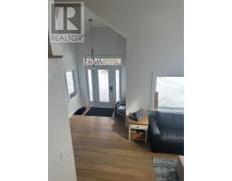 14 Churchill Avenue thumbnail 21