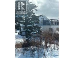 14 Churchill Avenue thumbnail 3