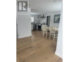 14 Churchill Avenue thumbnail 5