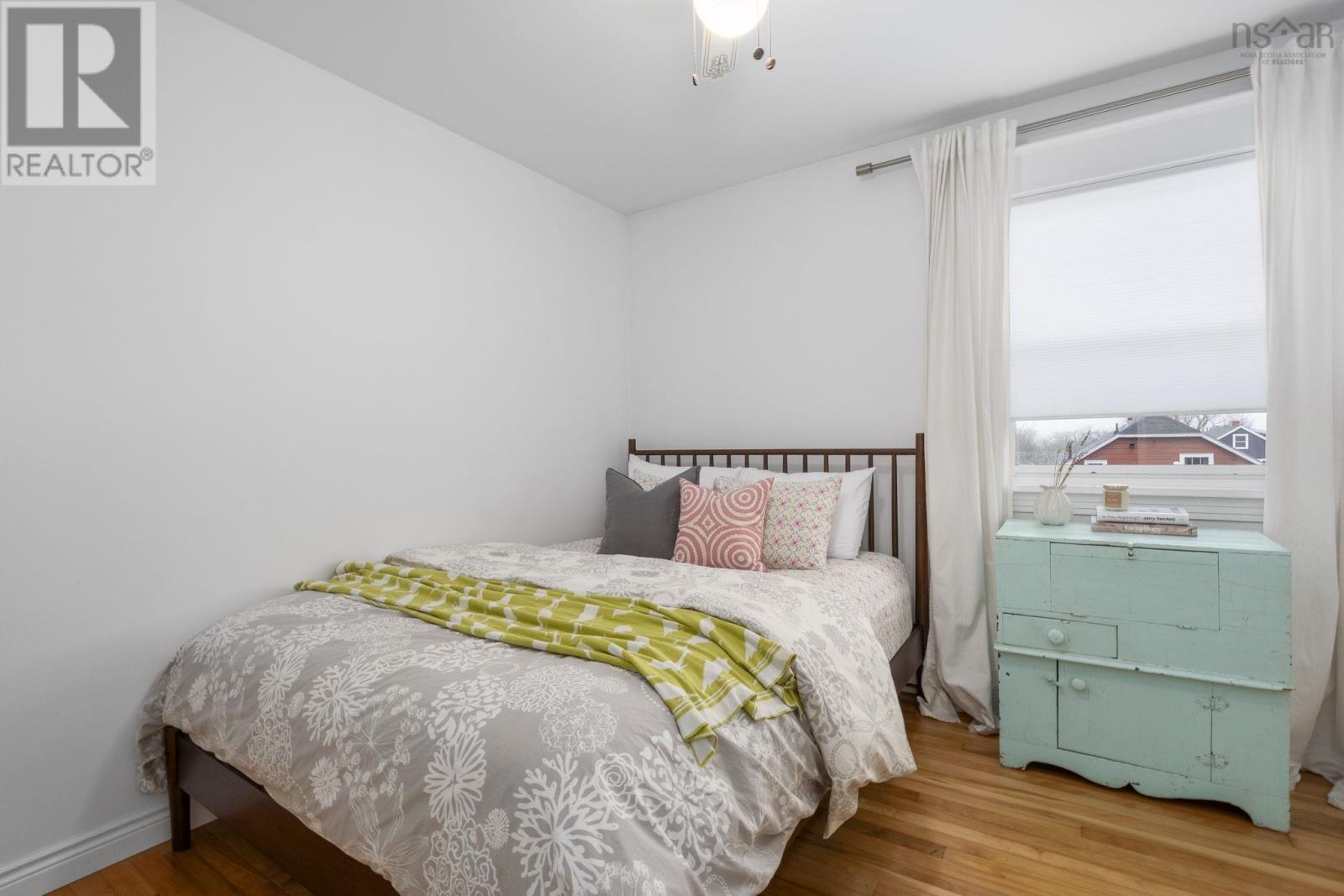 Property 32 of 49 of 2582 Elm Street