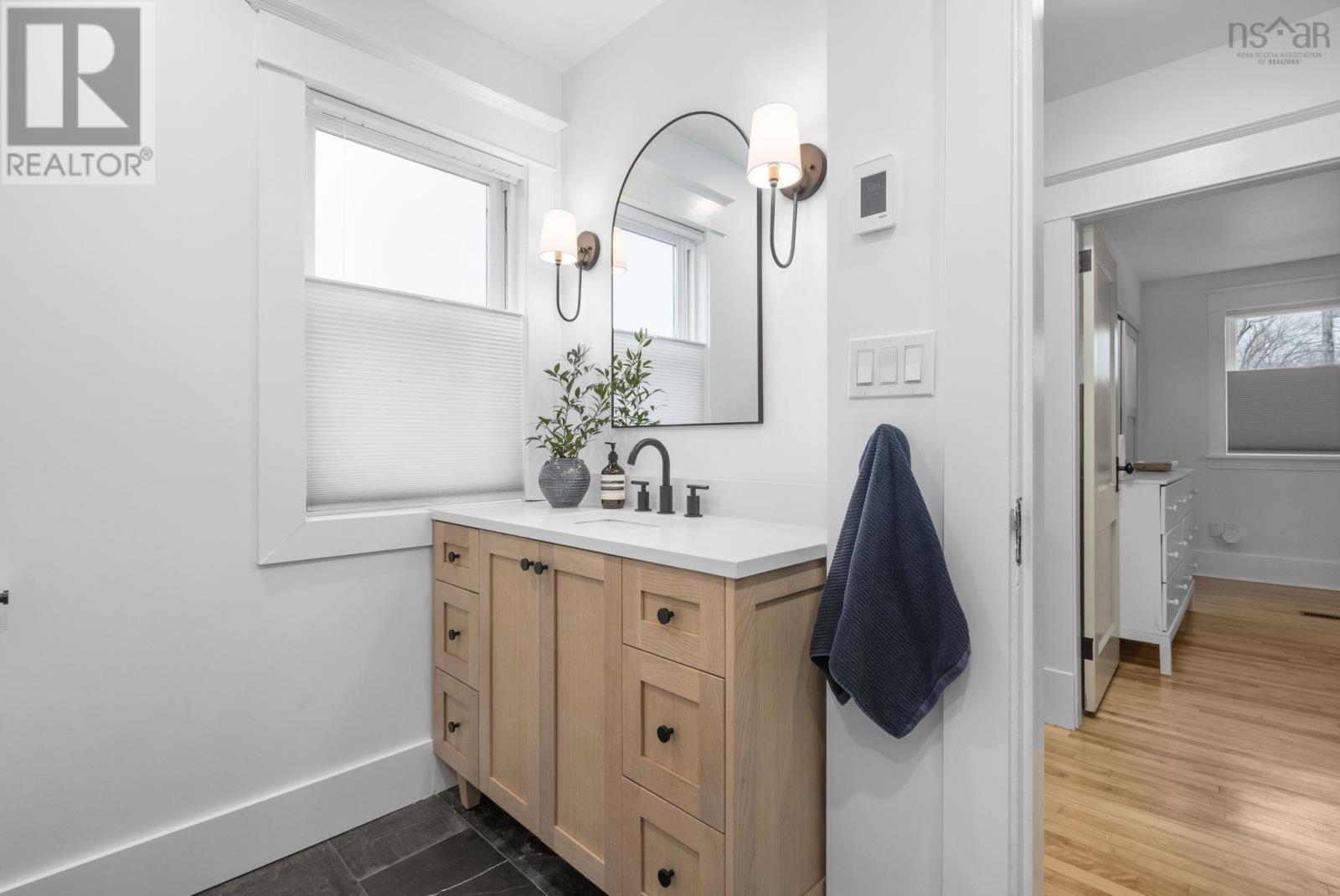 Property 38 of 49 of 2582 Elm Street