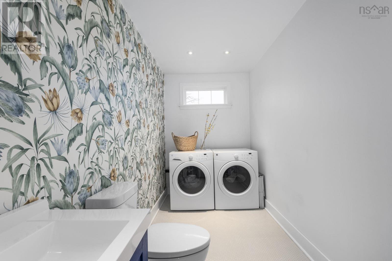 Property 28 of 49 of 2582 Elm Street