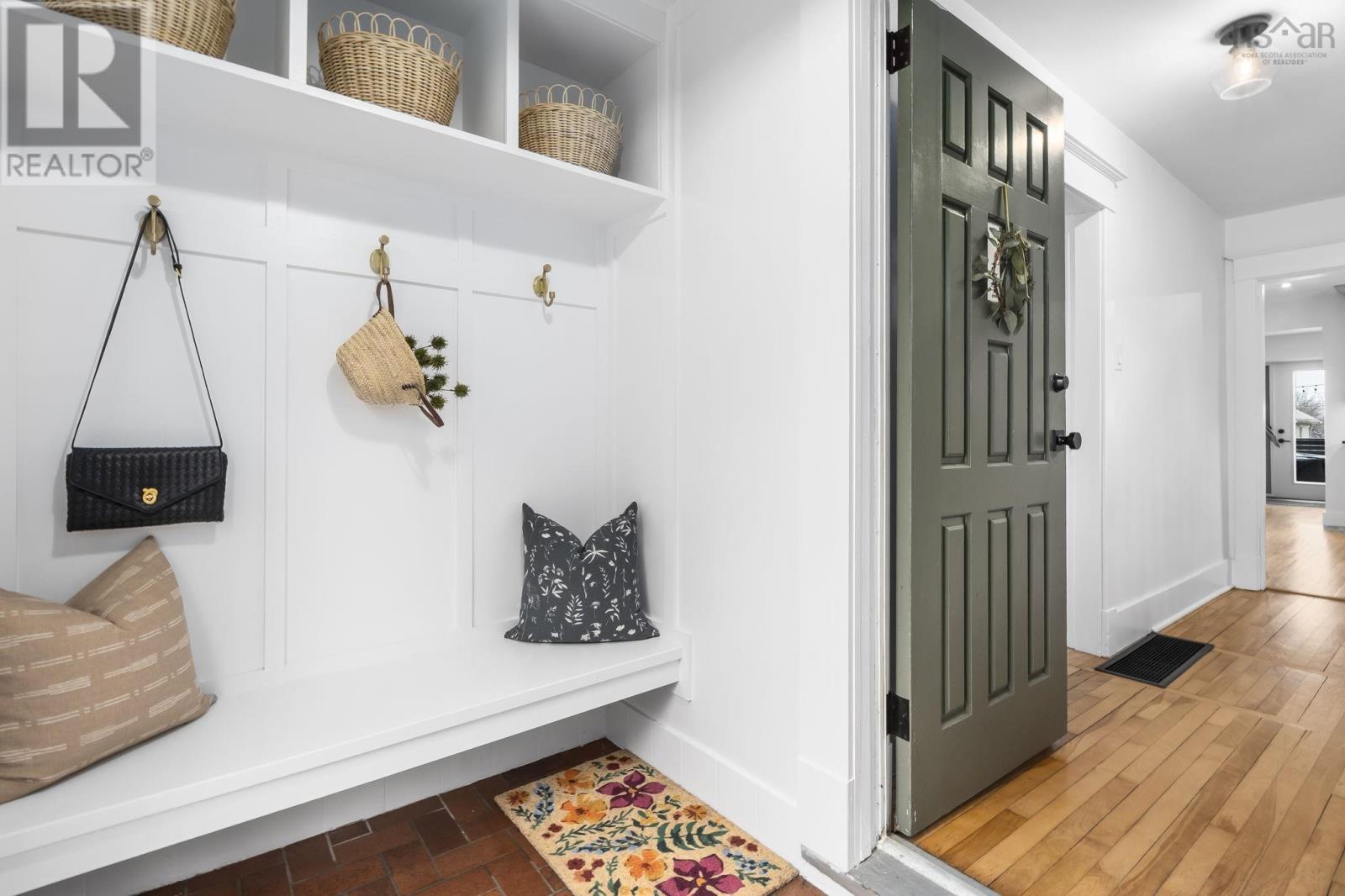 Property 2 of 49 of 2582 Elm Street