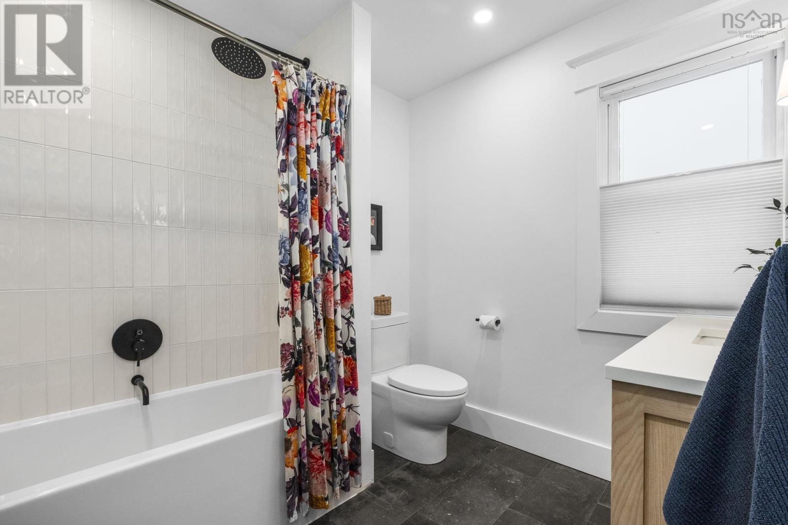 Property 37 of 49 of 2582 Elm Street