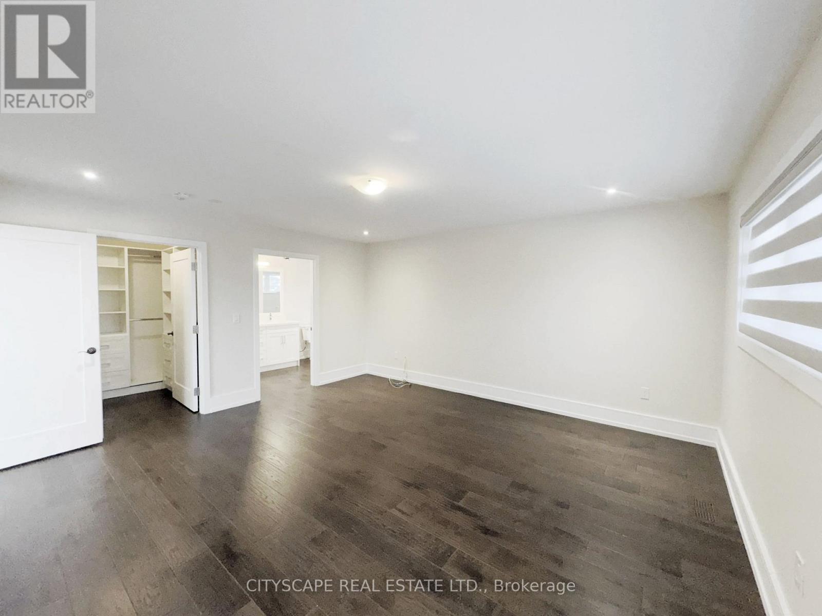 204 MARY STREET - 26